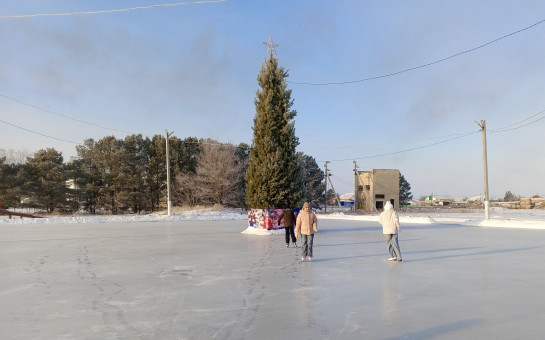 В селе Ивановка состоялось открытие лыжной базы. 